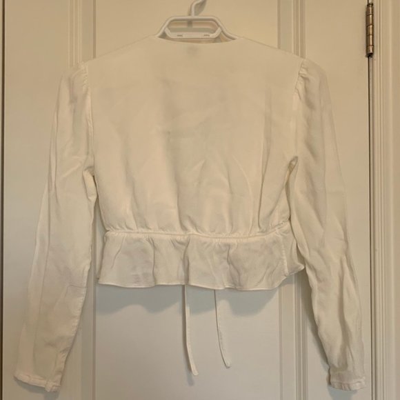 Sunday Best Cropped Tie-Front Blouse - Picture 3 of 3